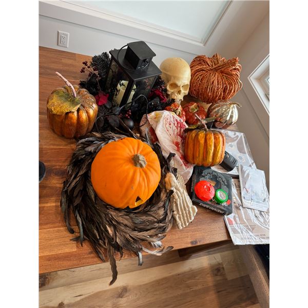 Halloween decor