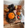 Image 1 : Halloween decor