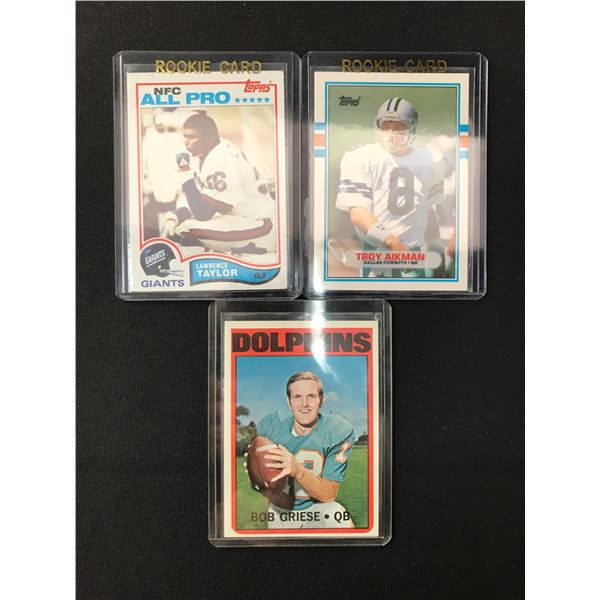 LOT OF 3 NFL TRADING CARDS