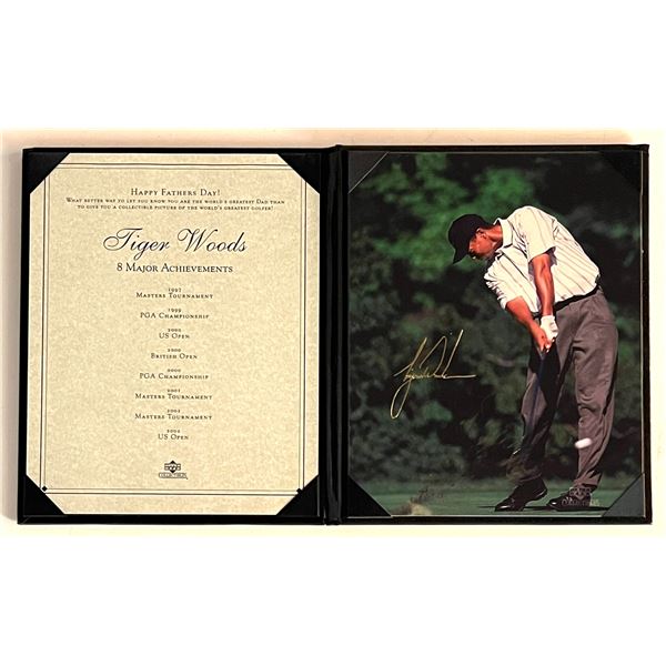 Tiger Woods Upper Deck Collectible Happy Father's Day Photo with Facsimile Signature