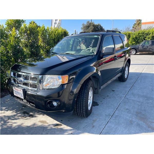 FORD  ESCAPE 2010 O/S-WAIT/TITLE