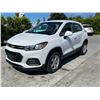 Image 1 : CHEV TRAX 2017 O/S TITLE 2 DAYS