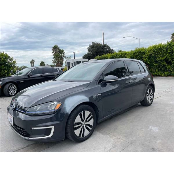 VOLK E-GOLF 2015 REPO- WAIT/TITLE