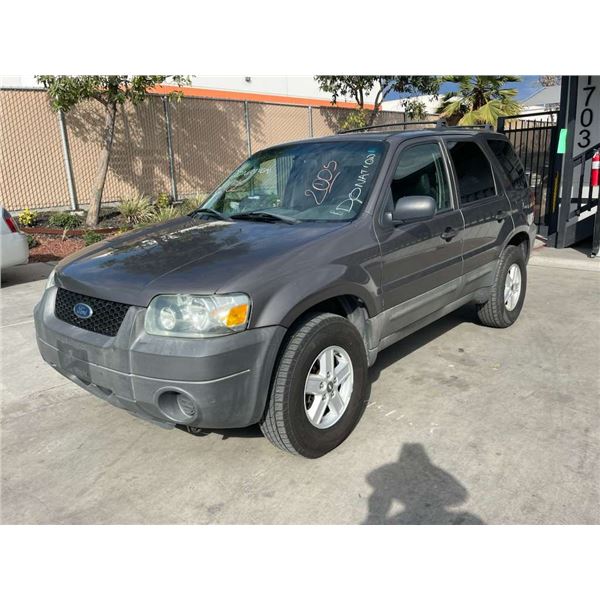 FORD  ESCAPE 2005 APP/DUP-T/EXP-ONLY DON