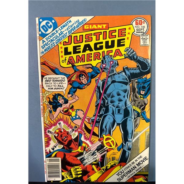 Justice League of America #146 (DC Comics, 1977) Giant - Red Tornado