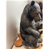 Image 4 : Bear statue on wood base