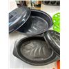 Image 3 : Baking Pans & Cookware