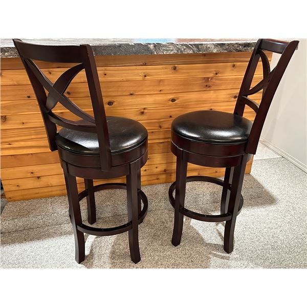 2 Bar Stools