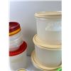 Image 8 : Rubbermaid & Tupperware Containers