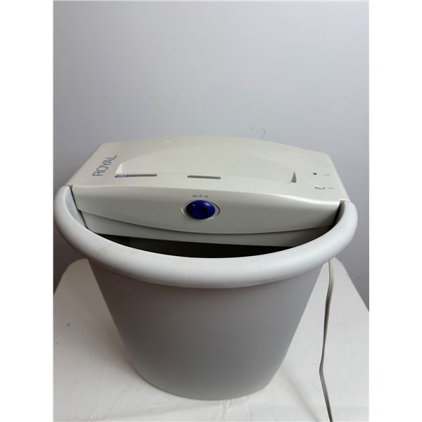 Royal JS2 Paper Shredder