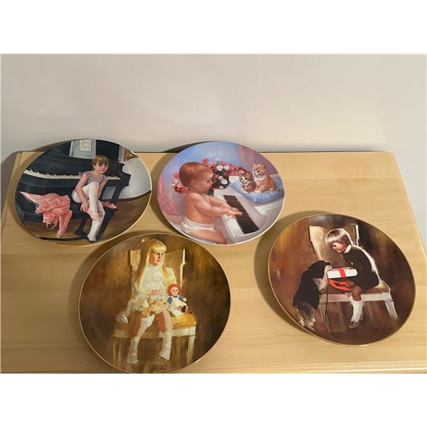 4 Collectors Plates