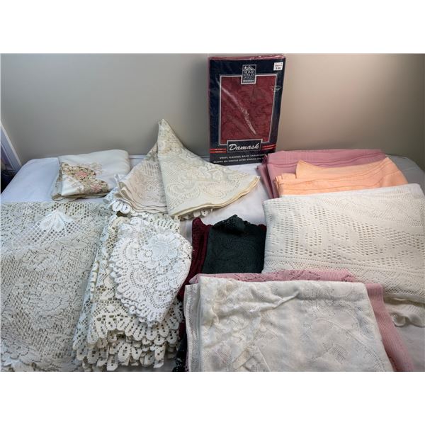 Assortment of Linens & Doilies