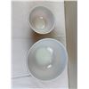 Image 4 : Vintage Pyrex Bowls