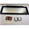 Image 1 : Decorative Wall Hooks and Mirror