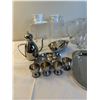 Image 2 : Kitchen Serving Lot