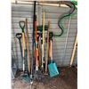 Image 1 : Outdoor Tools