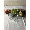 Image 1 : Faux Flowers & Vases
