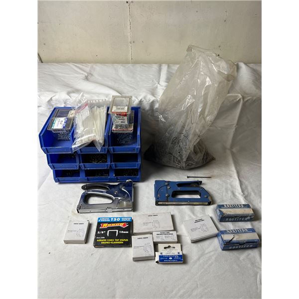 Staple Guns & Hardware