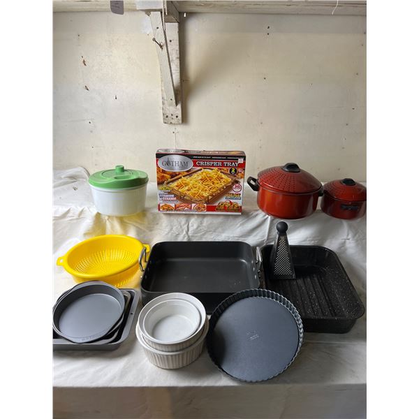 Assorted Kitchen Cookware