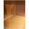 Image 5 : Vintage Cabinet