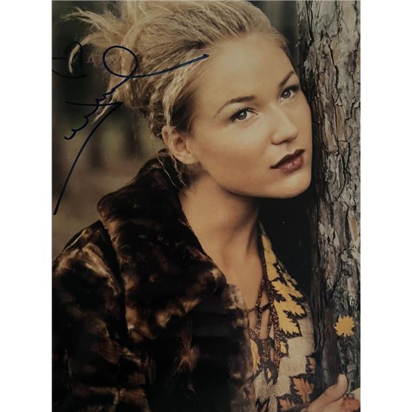 Jewel signed photo