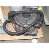 Image 1 : Pullman Holt Vacuum Cleaner