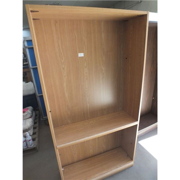 3 Cabinets & Shop Vac