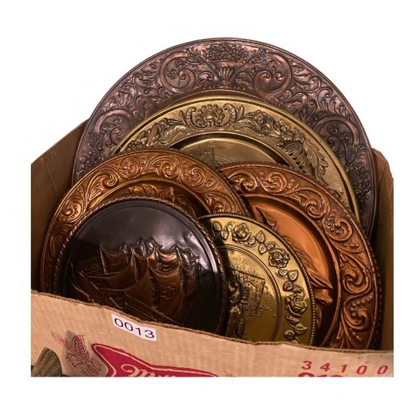 Group of assorted brass/metal decorative plates