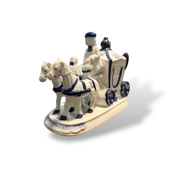 Vintage porcelain carriage figurine decor