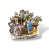 Image 1 : 4 1/2in  porcelain carriage figurine