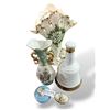 Image 1 : Group of assorted decorative items