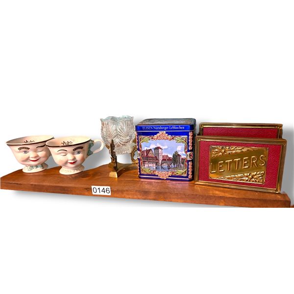 Group of assorted decorative items