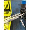 Image 2 : Hallmaster Cargo Bar, Rods