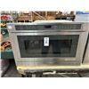 Image 1 : Jenn Air Cabinet M/W Oven