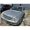 Image 1 : 2002 Mercedes E500 Sedan