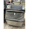 Image 1 : Ice Machine Bin