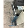 Image 2 : Equip. Fence w/Stand