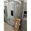 Image 1 : Kitchen Aid SS French Door Ref/Freezer - NEW Small Dent