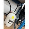 Image 1 : Round Up Pump Sprayer