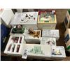 Image 1 : 9-Dept. 56 Village Figurines - 9 X $