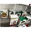 Image 1 : 7-Dept. 56 Snow House Collectible - 7 X $