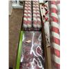 Image 2 : Candy Canes, Holiday Bow Décor