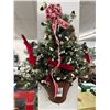 Image 1 : Hanging Lighted Holiday Tree w/Cardinals