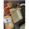 Image 2 : Ladie's Clutches 7, Hershol