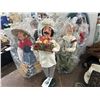 Image 2 : 11-Decorator Holiday Dolls - 11 X $