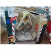 Image 1 : Gingerbread House Décor