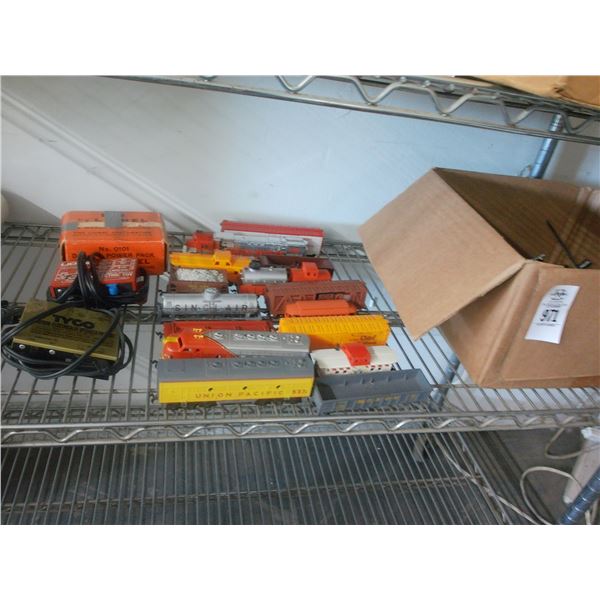Ho Scale Trains w/Tracks, Transformers
