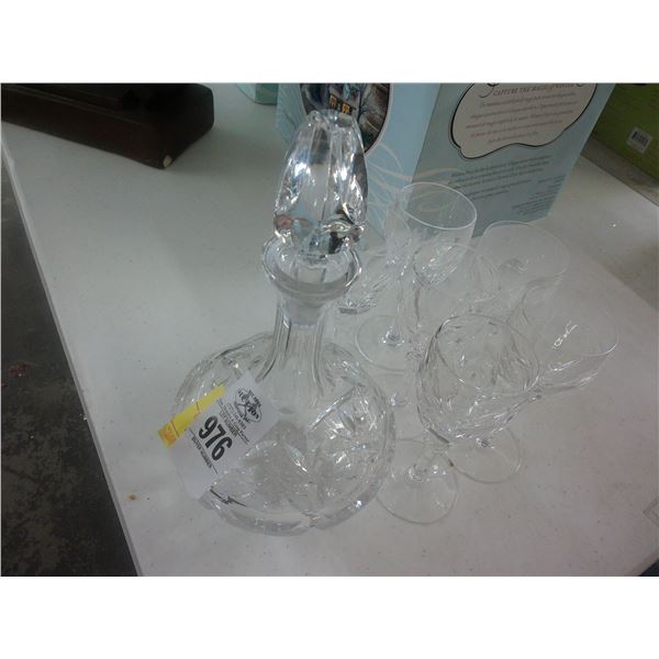 Crystal Decanter w/6 Stems