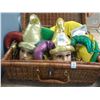 Image 1 : Picnic Basket w/Jester Décor