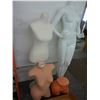Image 1 : Manequin/Busts - 4 Pc.